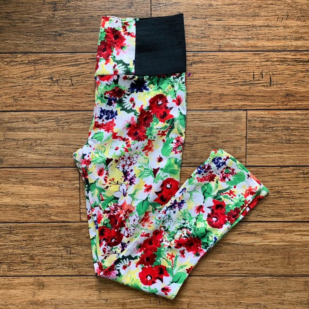 White Floral Leggings Side Waist Panel